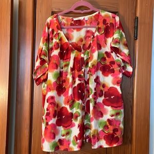Isaac Mizrahi size 3x floral blouse like new
